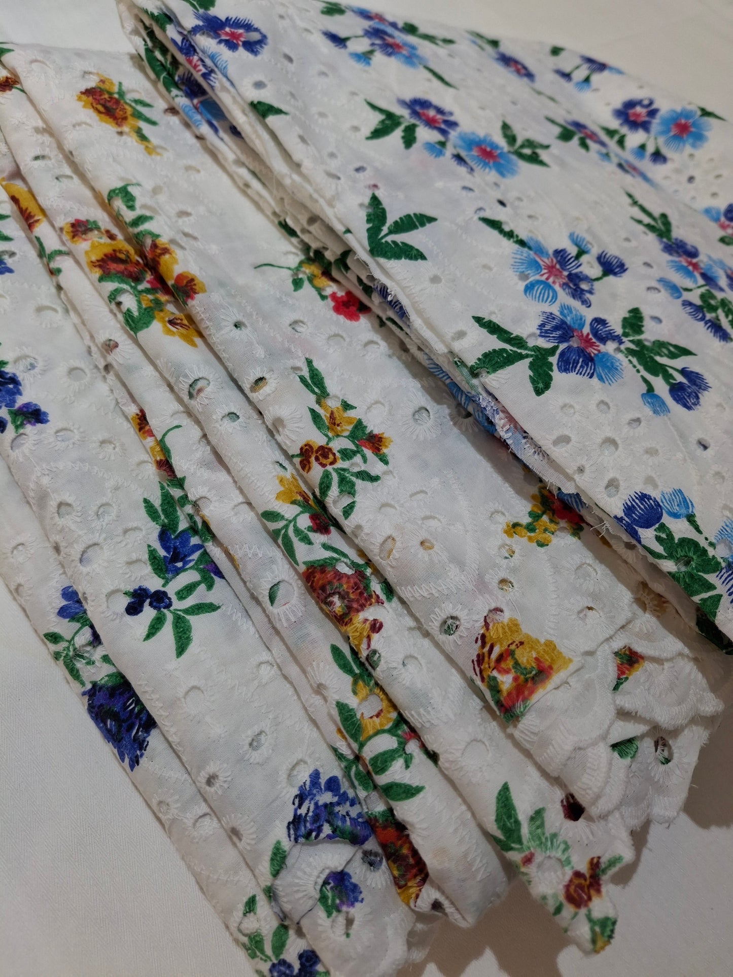 Chikankari-style Cotton 4 meters(2 Piece suit set)