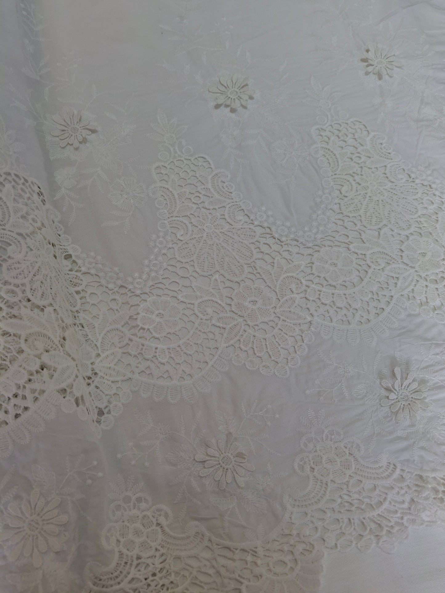 Whispering Blooms White Embroidered Cotton(2 meters)
