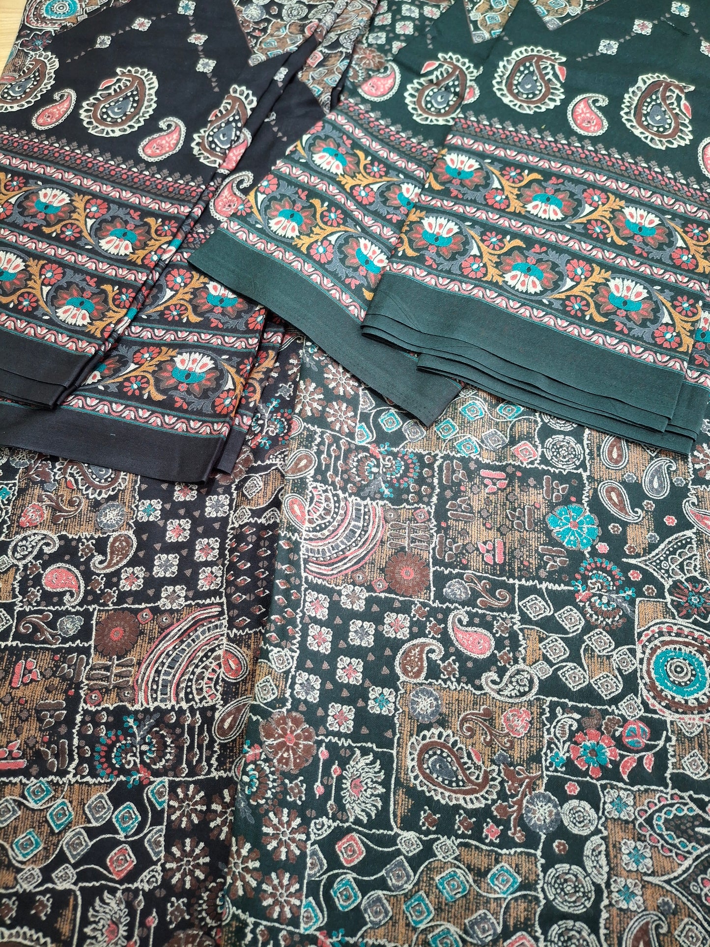 Alpiane Paisley Print (3 pieces suits)Top Quality