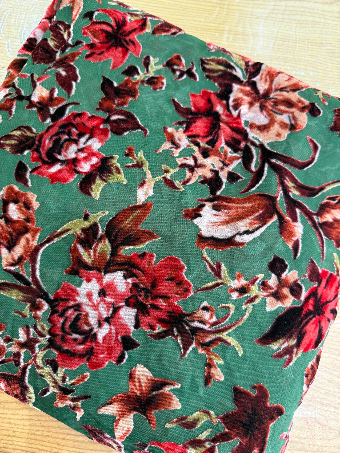 Fancy silk burnout velvet,2 piece suit with lining(6.30meters fabrics)