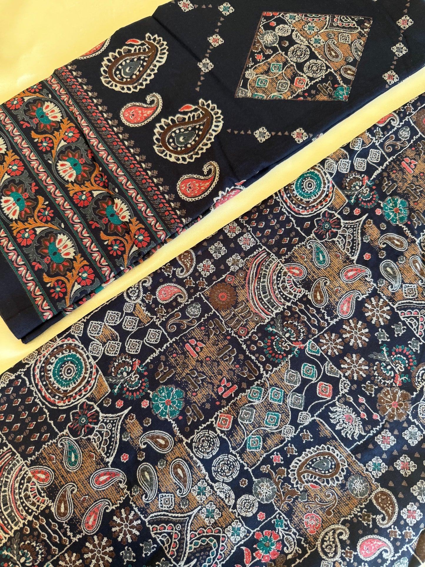 Alpiane Paisley Print (3 pieces suits)Top Quality