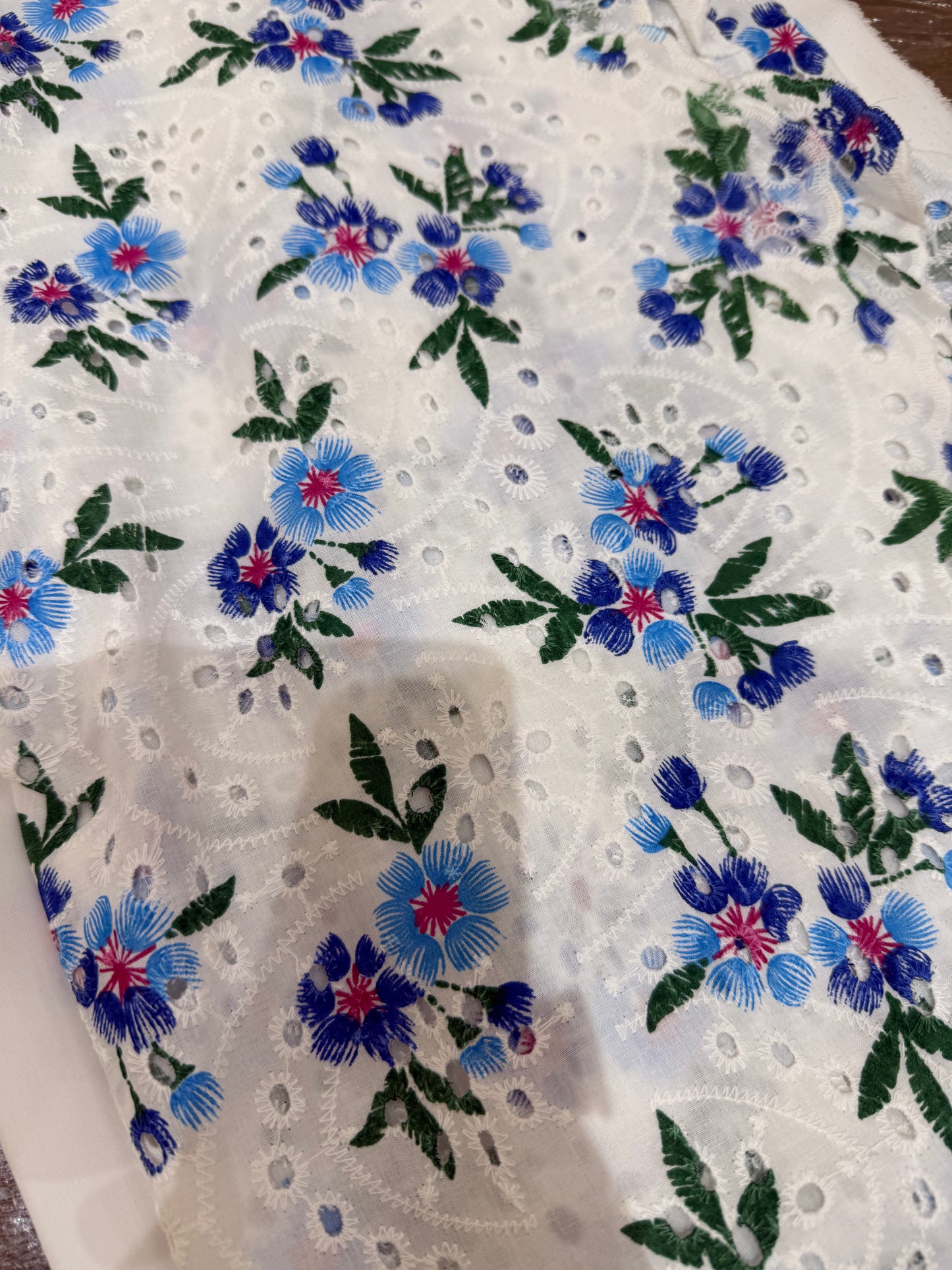 Chikankari-style Cotton 4 meters(2 Piece suit set)
