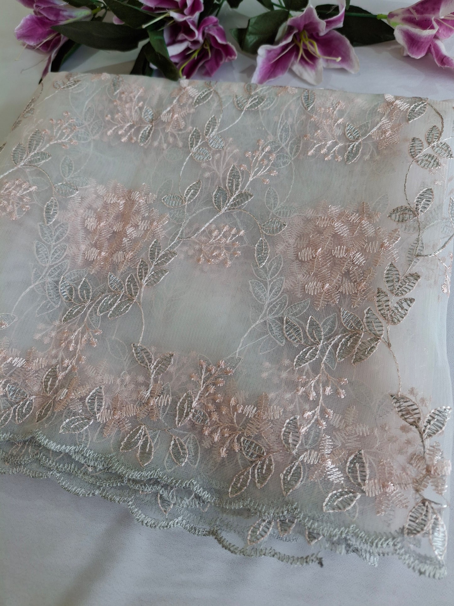 Embroidered lace net,2 meters
