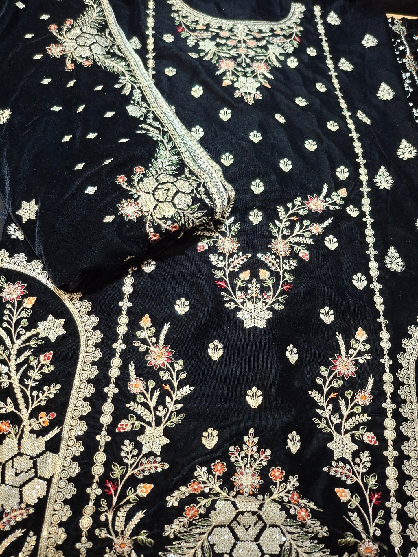 Velvet Self Printed and embroidered Top Quality(suit set)