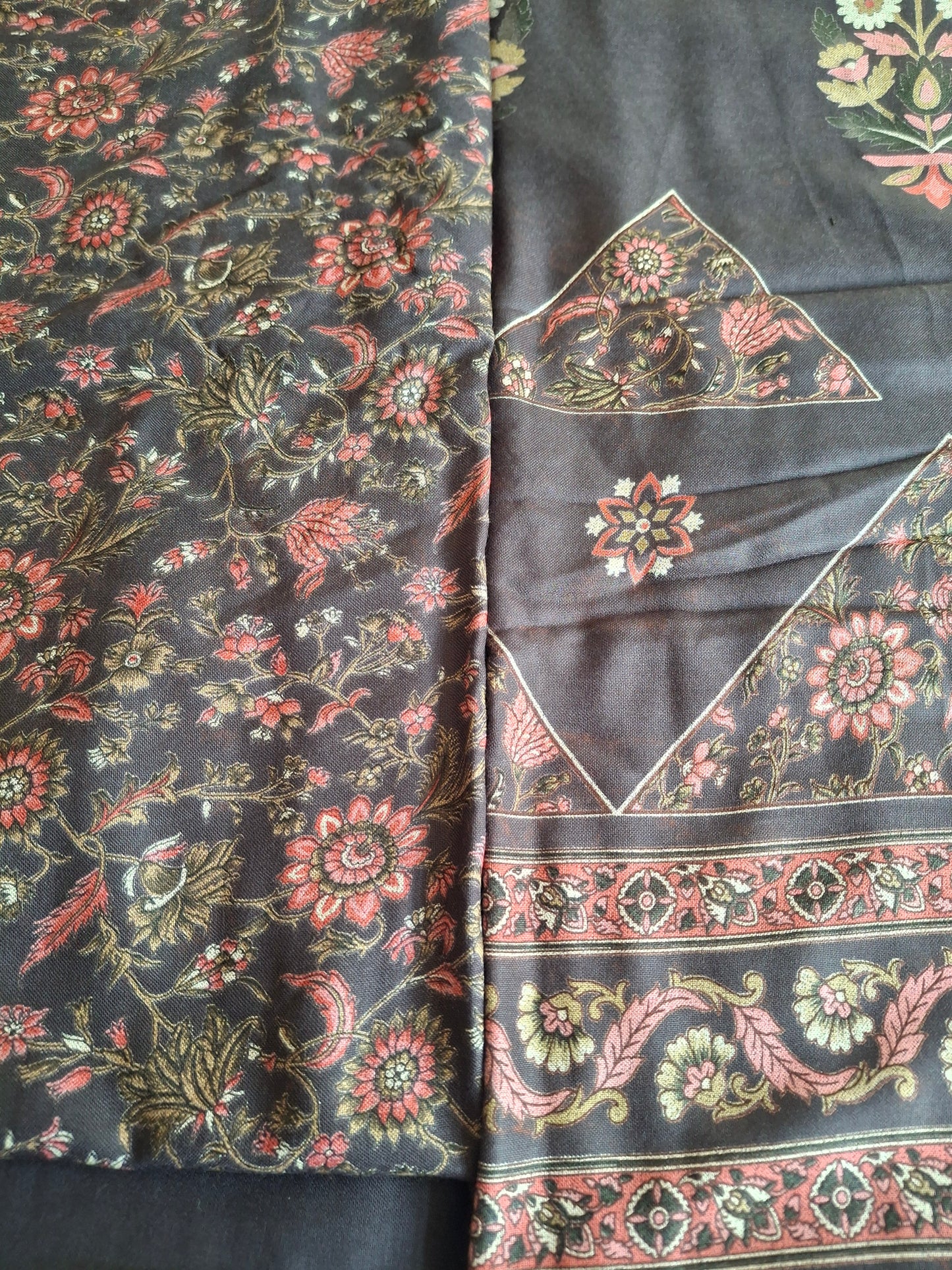 Alpiane Winter Warm Fabric Sunflower Bloom Print (3 piece suits)