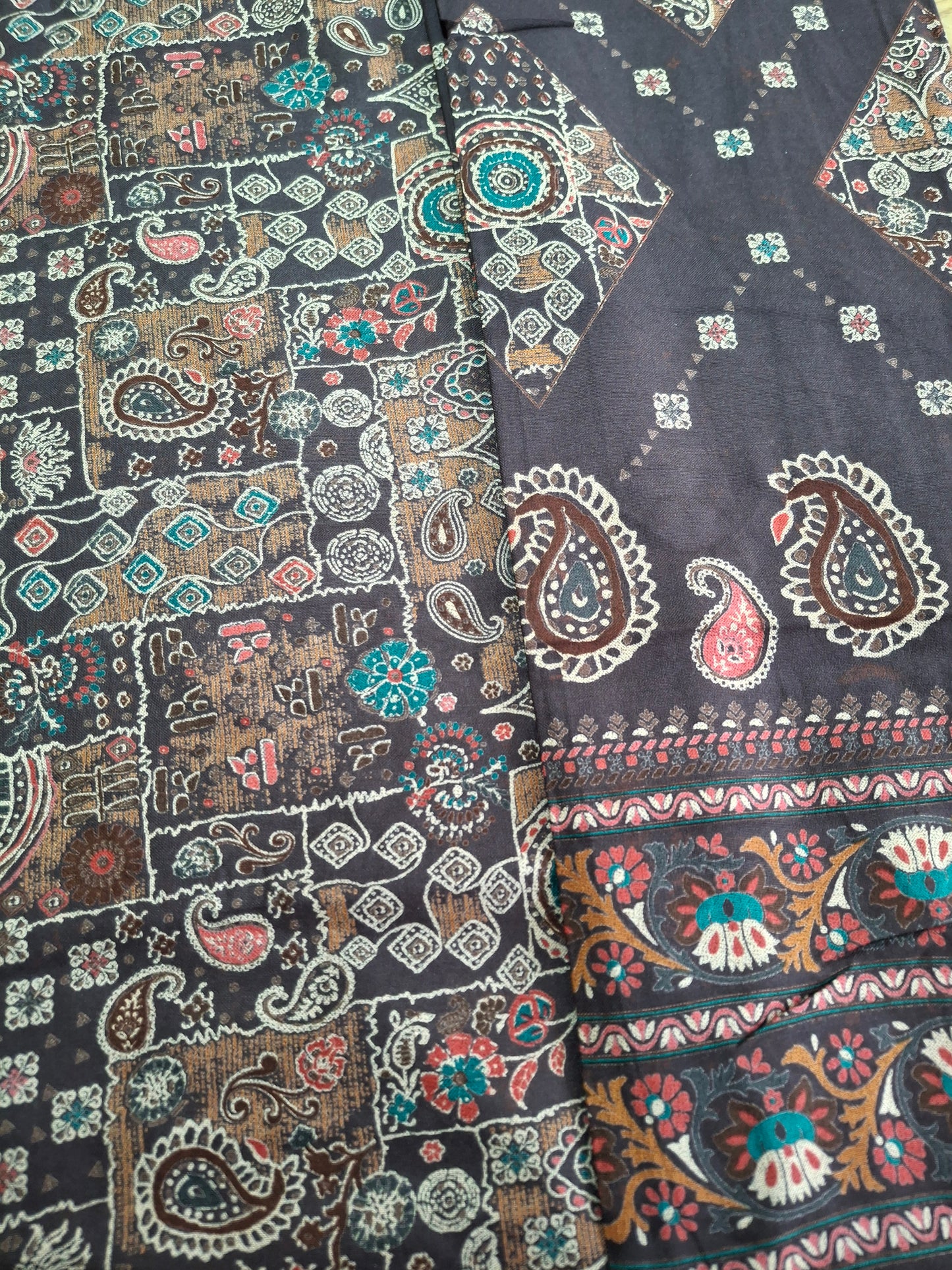 Alpiane Paisley Print (3 pieces suits)Top Quality