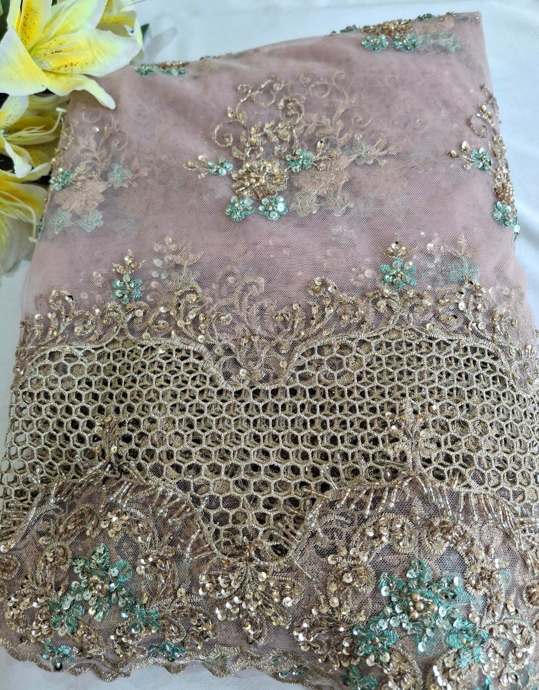 Embroidered lace net,2 meters