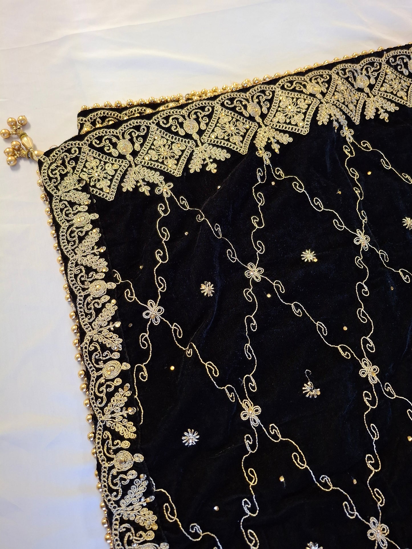 Velvet Embroidered shawls Top Quality