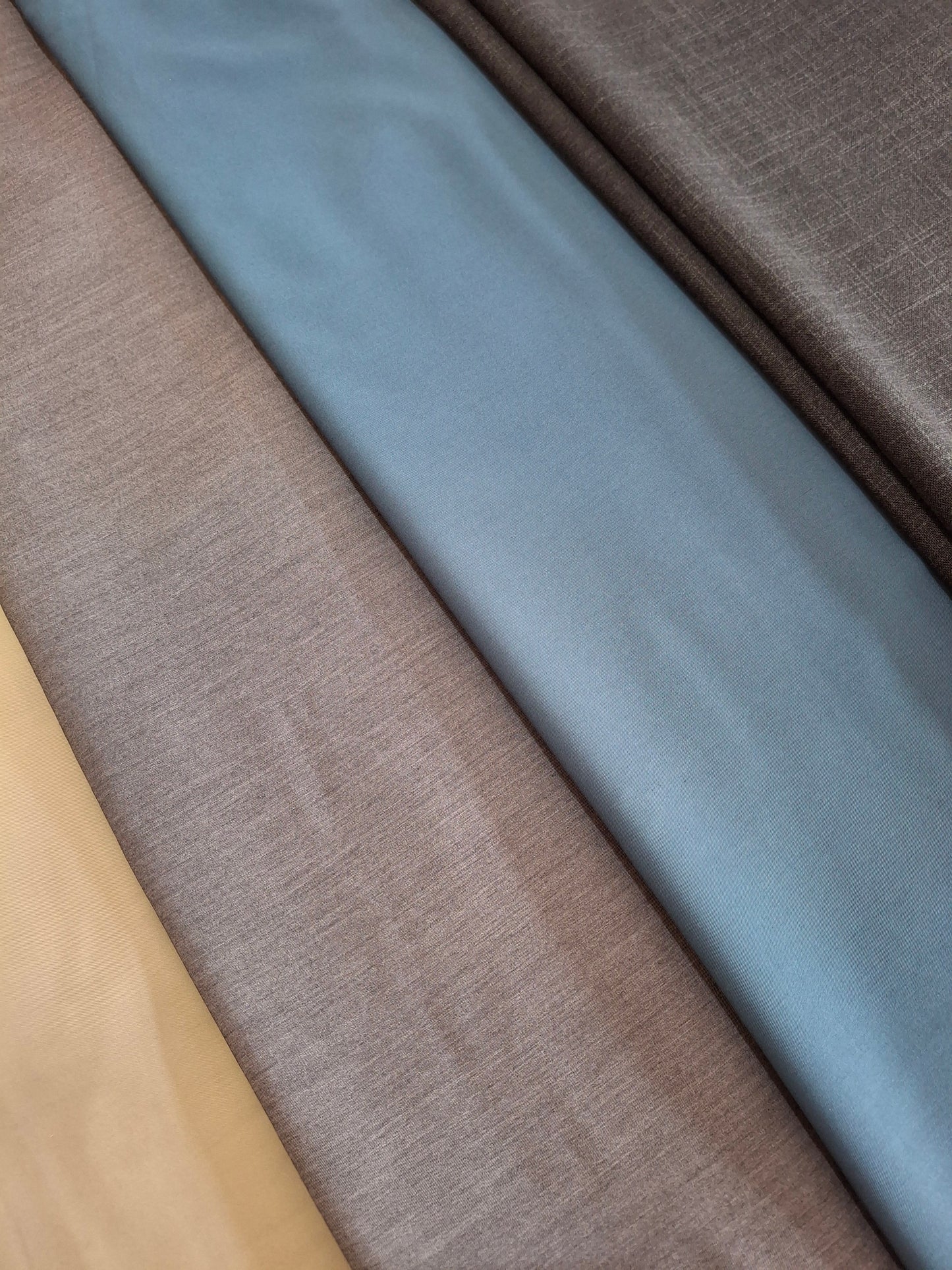 Men's Unstitched Winter Fabrics Top Quality(4.30 meters,60"width)