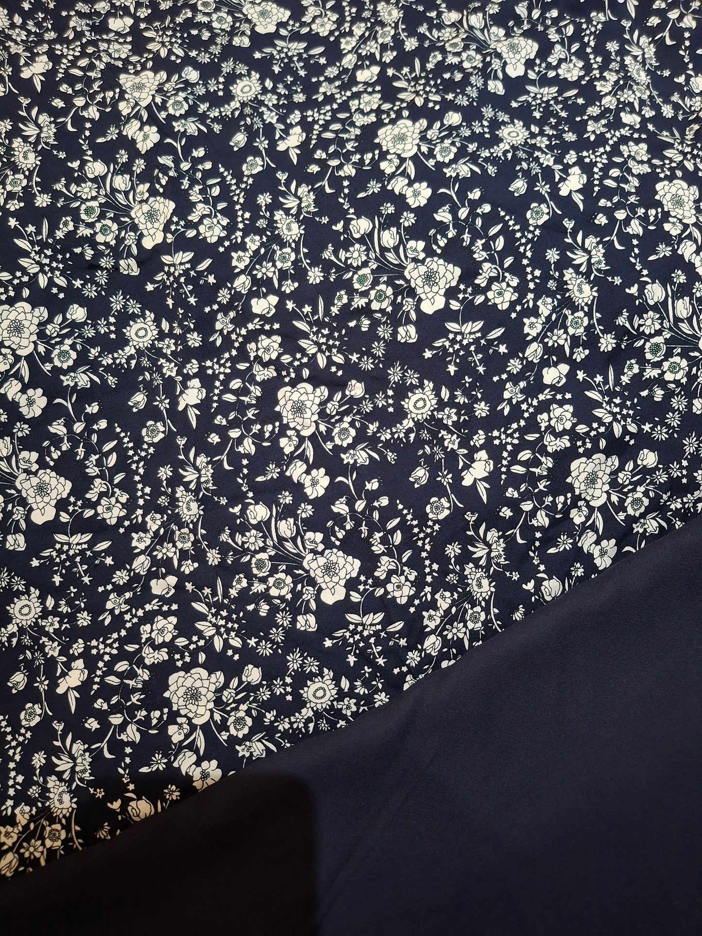 Viscose Top Quality 2 piece Suit Set