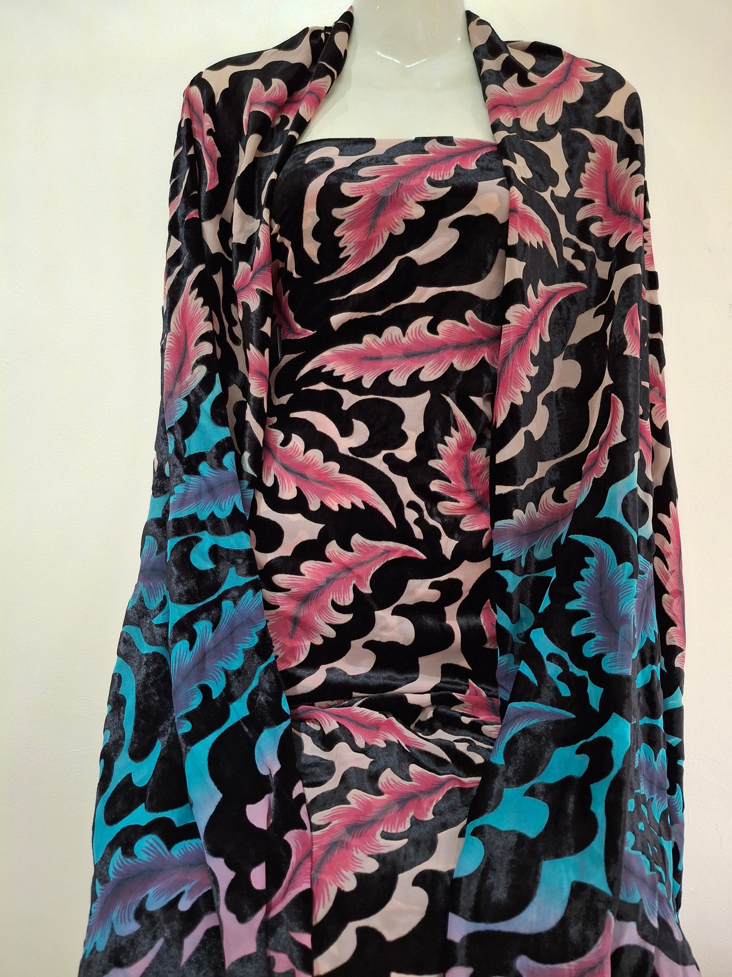 100%Silk Burnout Velvet,Palachi Unstitched Suit With Palachi Shawl Top Quality,4 Piece Suit Set