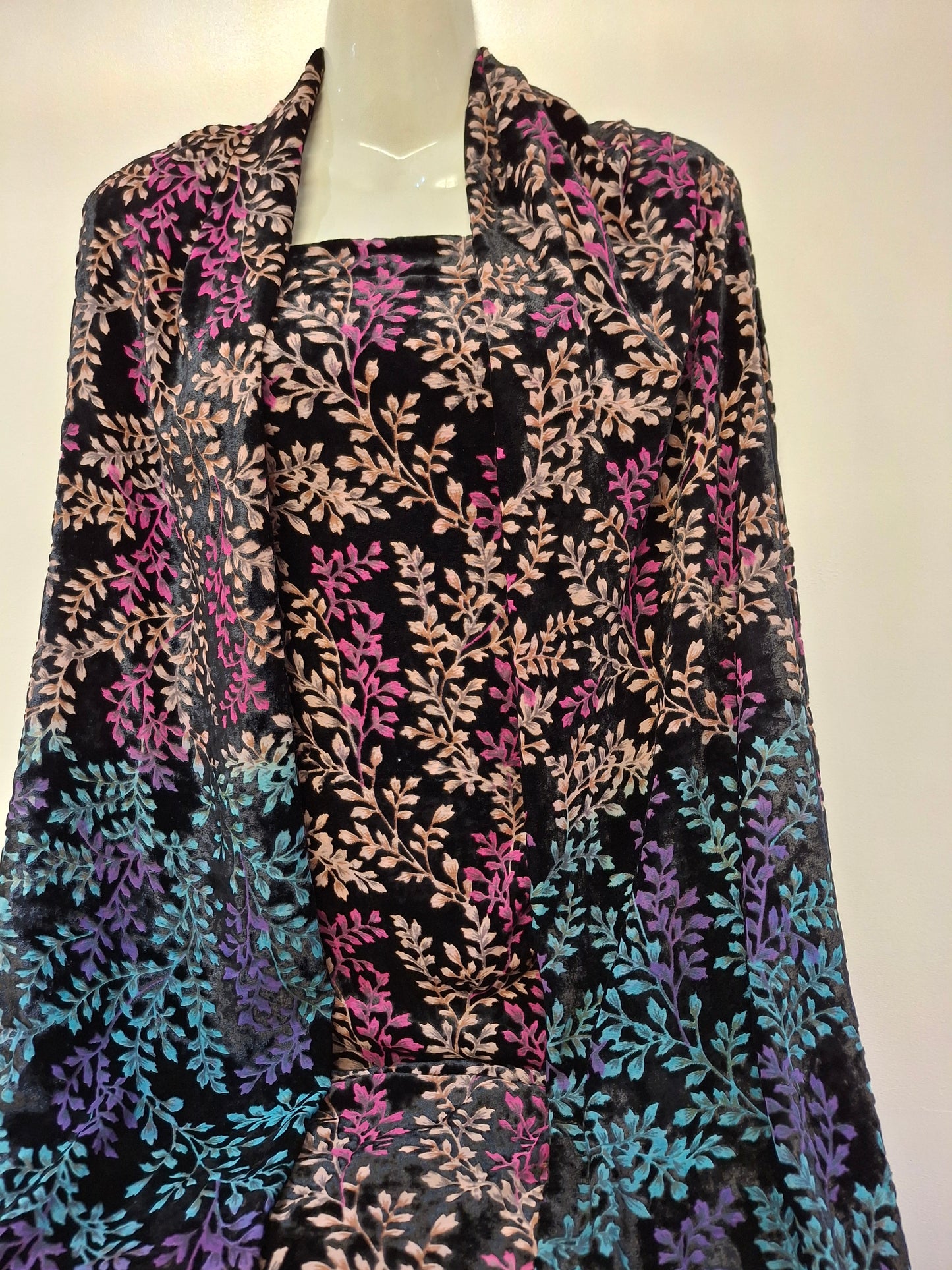 100%Silk Burnout Velvet,Palachi Unstitched Suit With Palachi Shawl Top Quality,4 Piece Suit Set