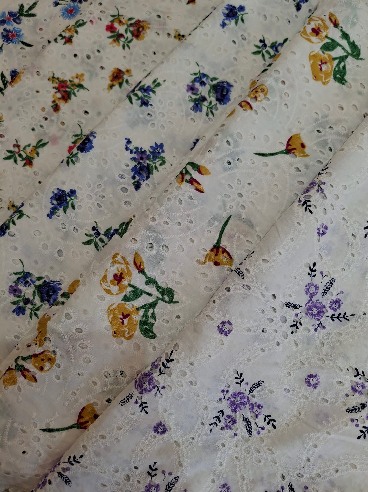 Chikankari-style Cotton 4 meters(2 Piece suit set)