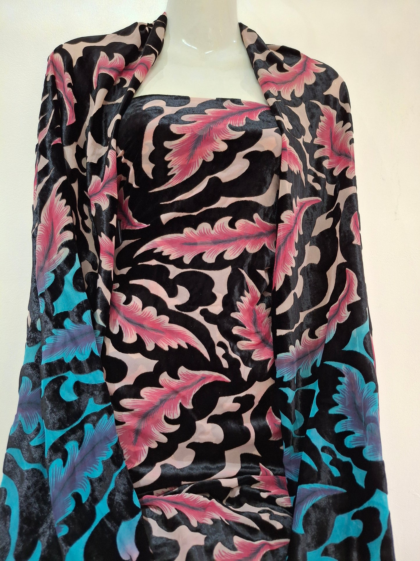 100%Silk Burnout Velvet,Palachi Unstitched Suit With Palachi Shawl Top Quality,4 Piece Suit Set