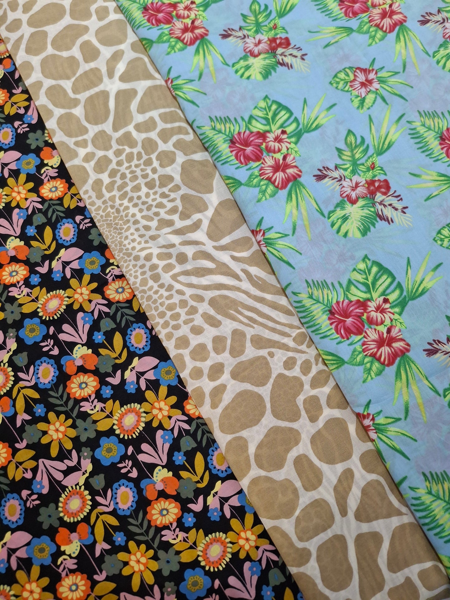 Lawn Cotton Dress (4 meters suit set)60"width