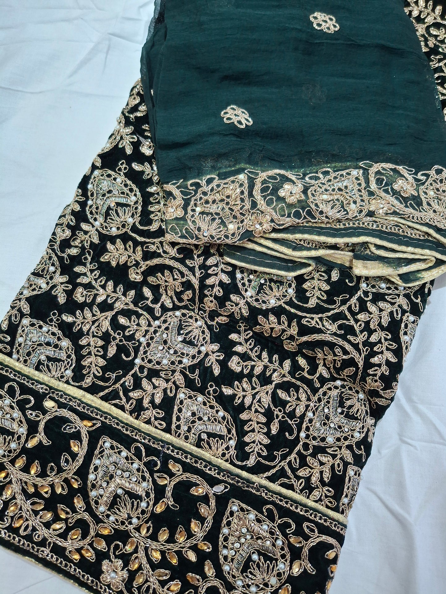 Best Quality Micro Velvet 9000 Unstitched 3 piece suit set