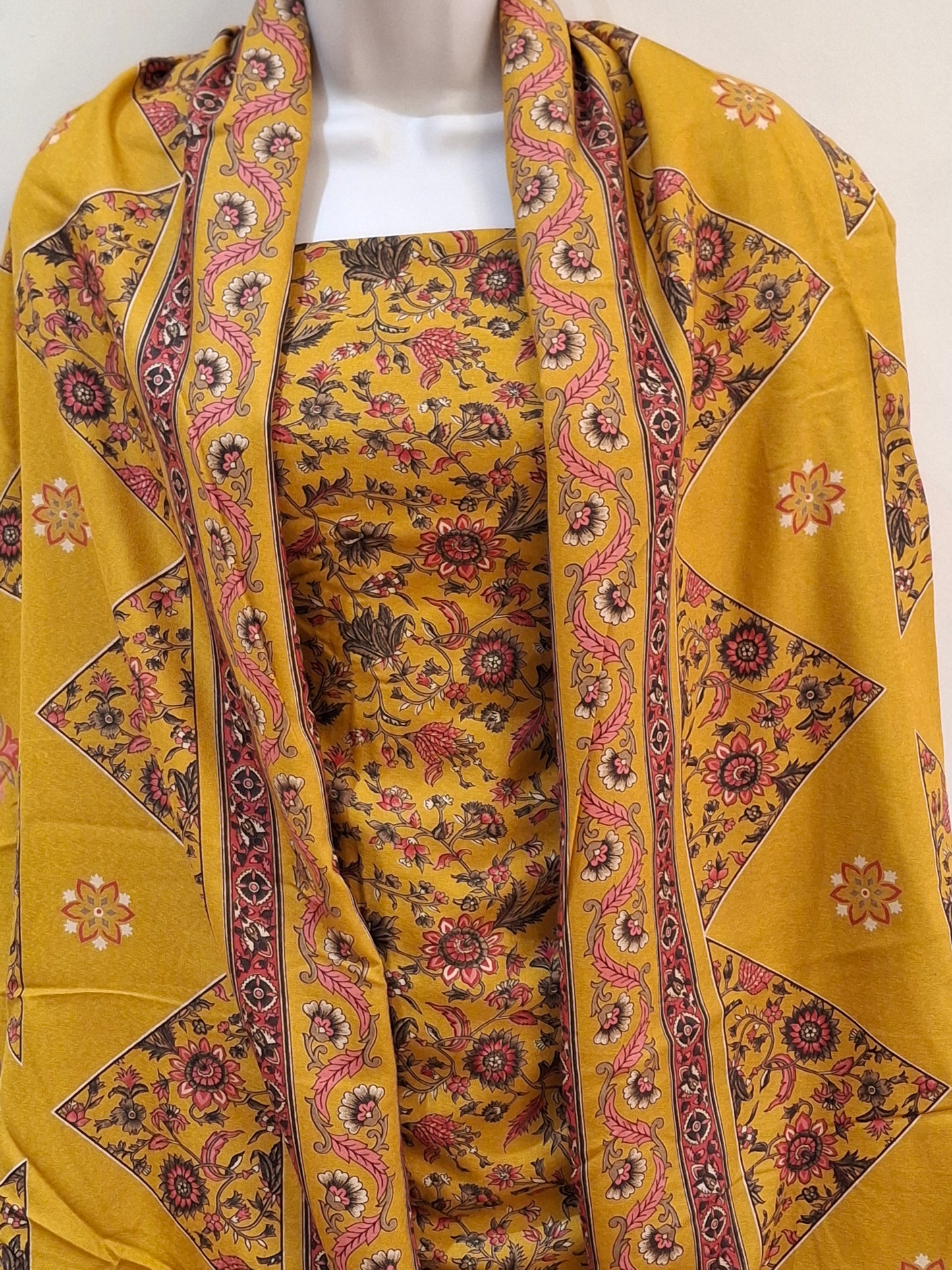 Alpiane Winter Warm Fabric Sunflower Bloom Print (3 piece suits)