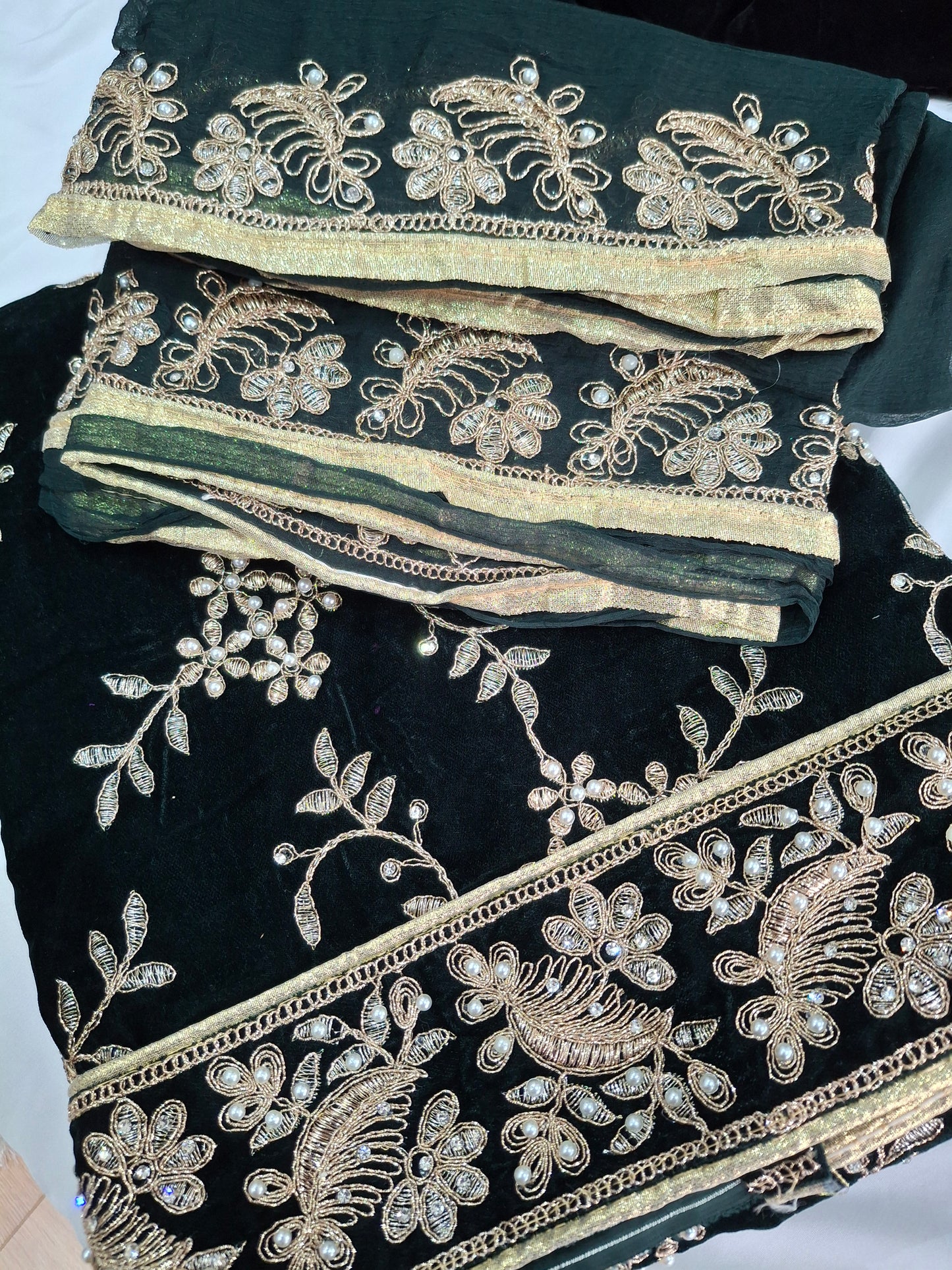 Velvet Embroidered Best Quality Micro 9000 Unstitched 3 piece suit set