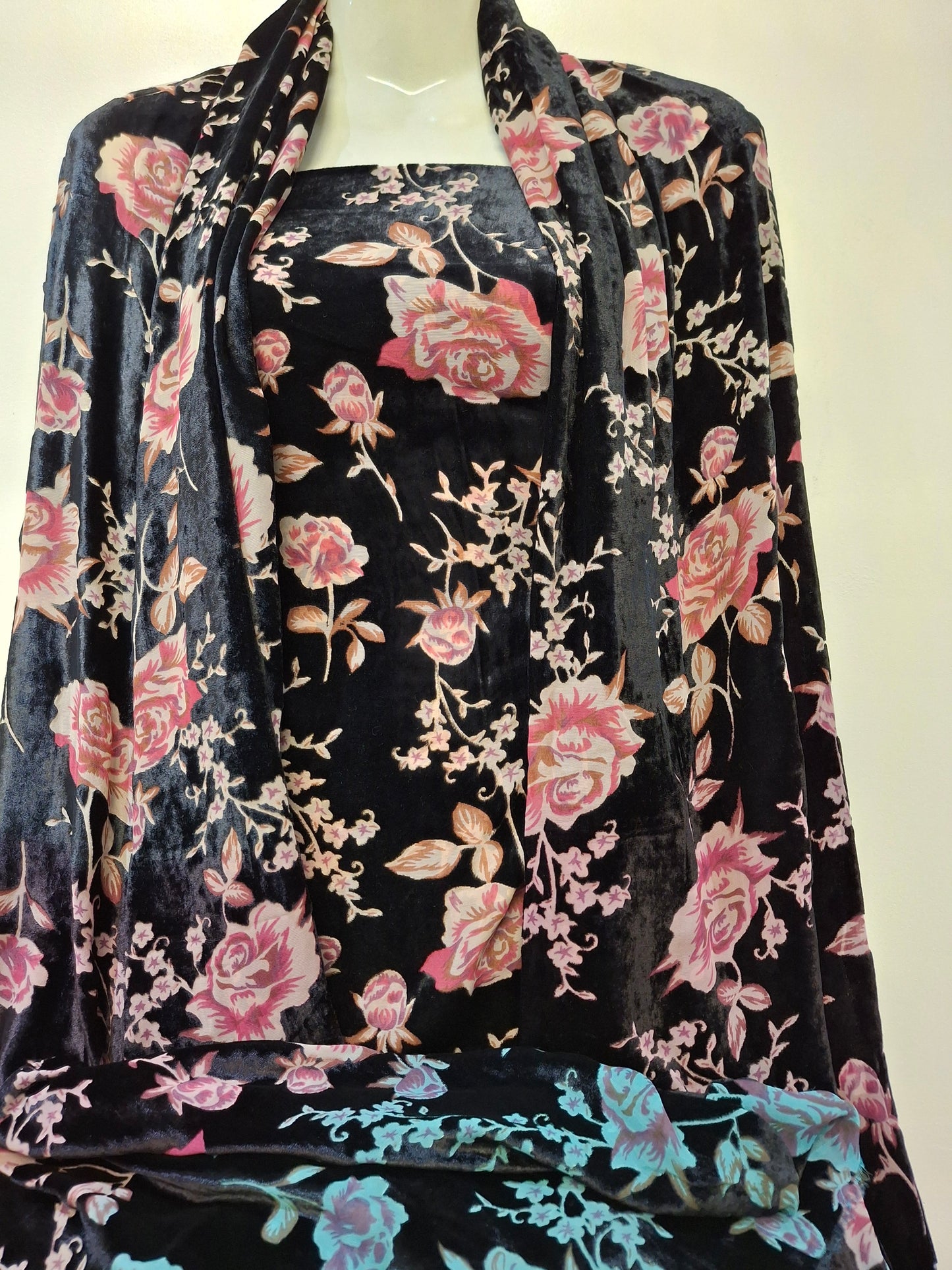 100%Silk Burnout Velvet,Palachi Unstitched Suit With Palachi Shawl Top Quality,4 Piece Suit Set