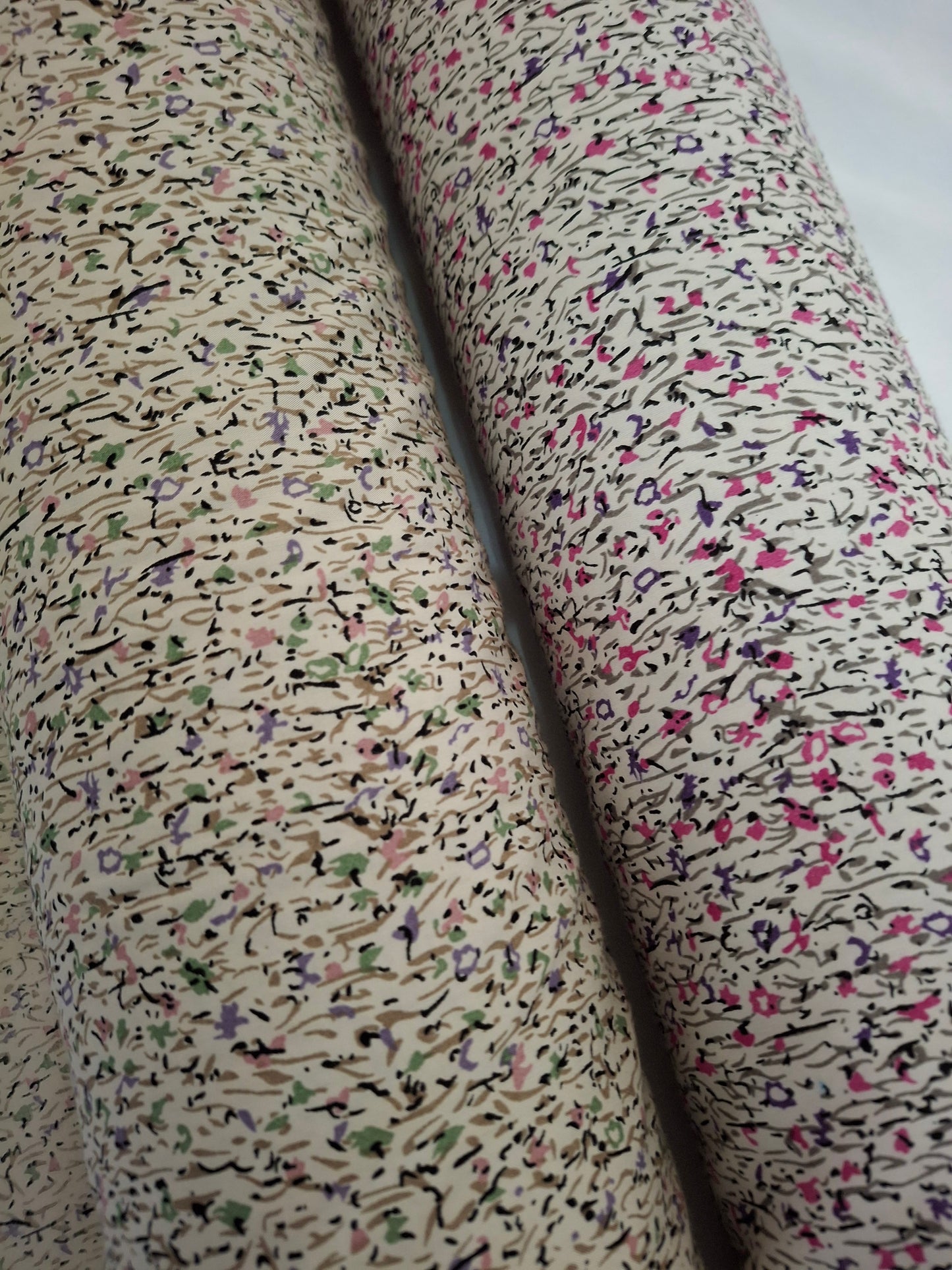 Abstract Floral Viscose Top Quality(suit set ,4 meters)