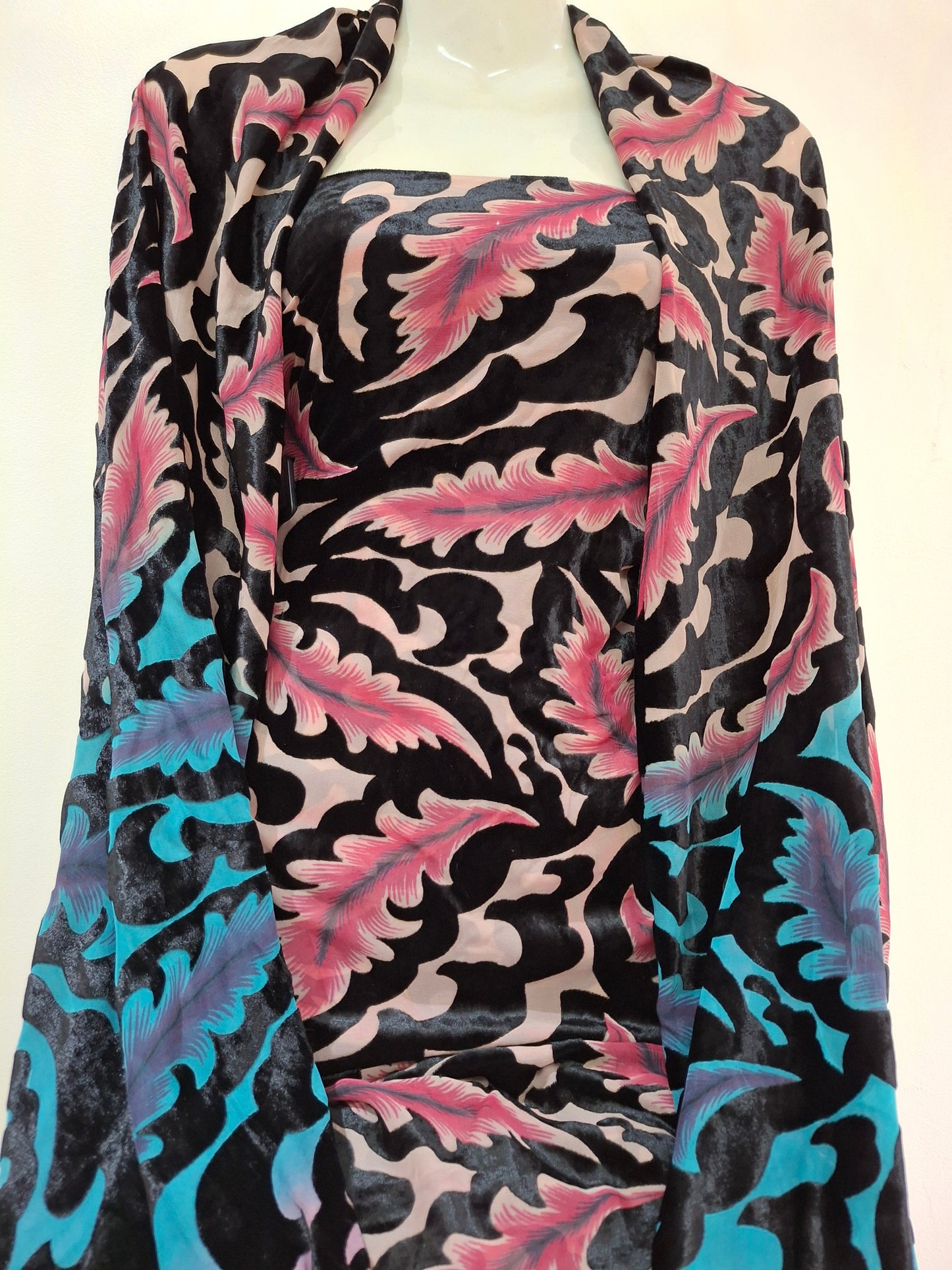 100%Silk Burnout Velvet,Palachi Unstitched Suit With Palachi Shawl Top Quality,4 Piece Suit Set