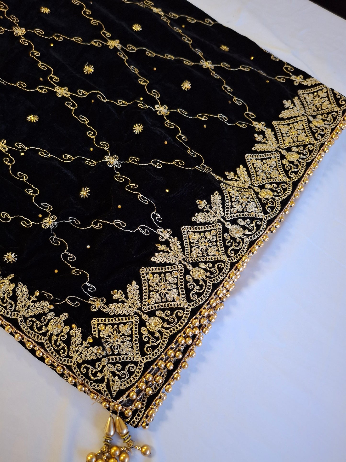 Velvet Embroidered shawls Top Quality