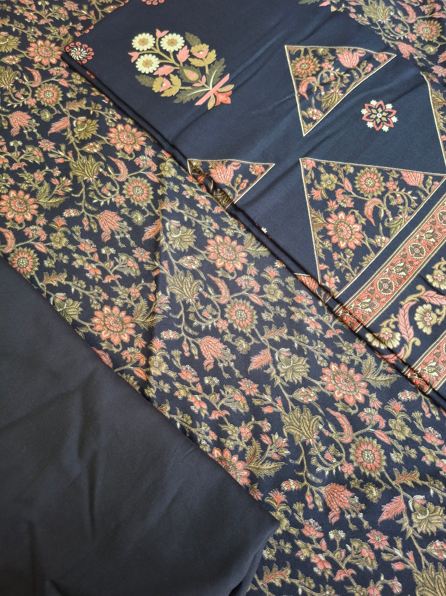 Alpiane Winter Warm Fabric Sunflower Bloom Print (3 piece suits)