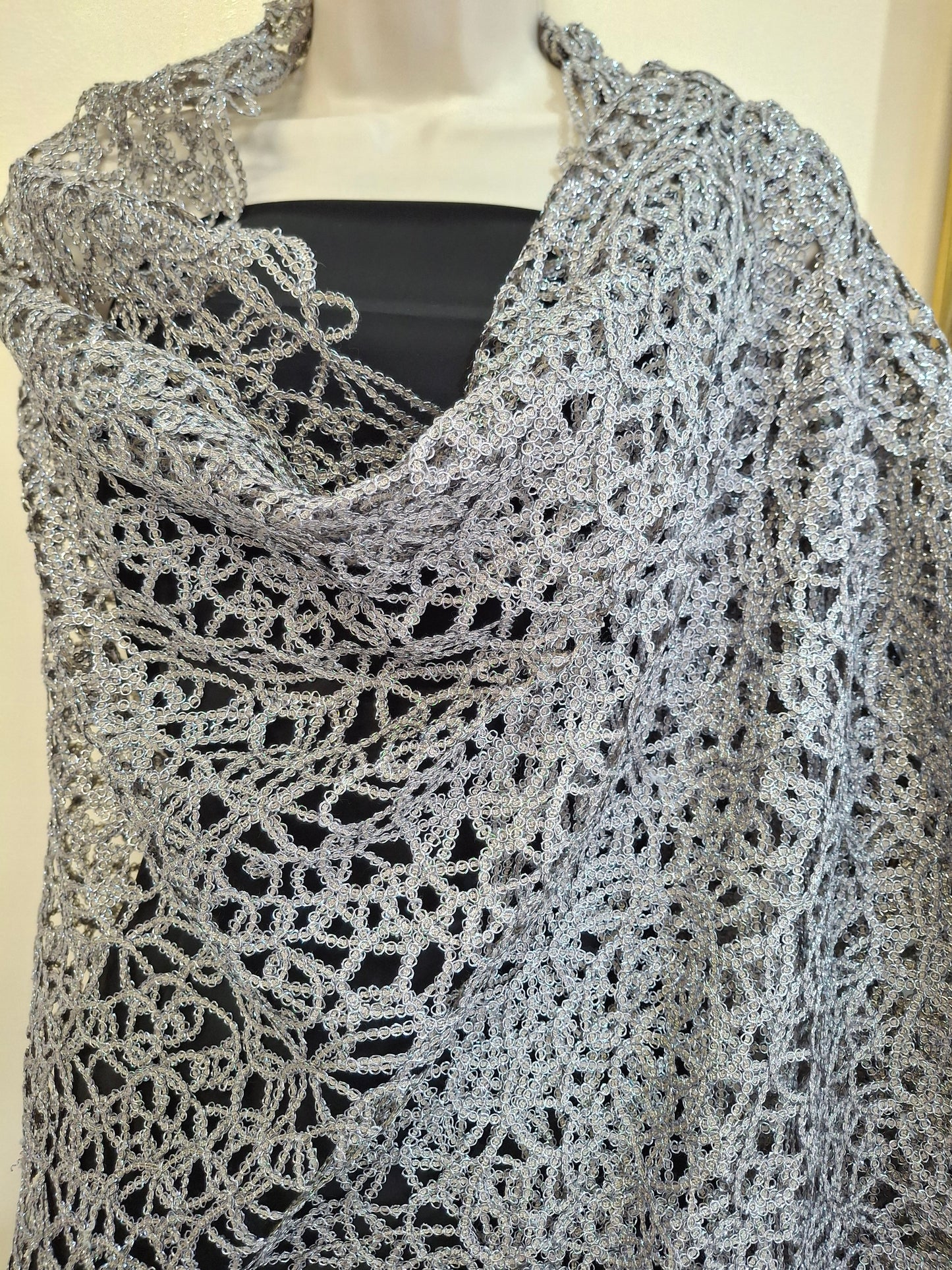 Poncho Scarves Top Quality Lightweight Wool Fabric(2 meters,60"Width)