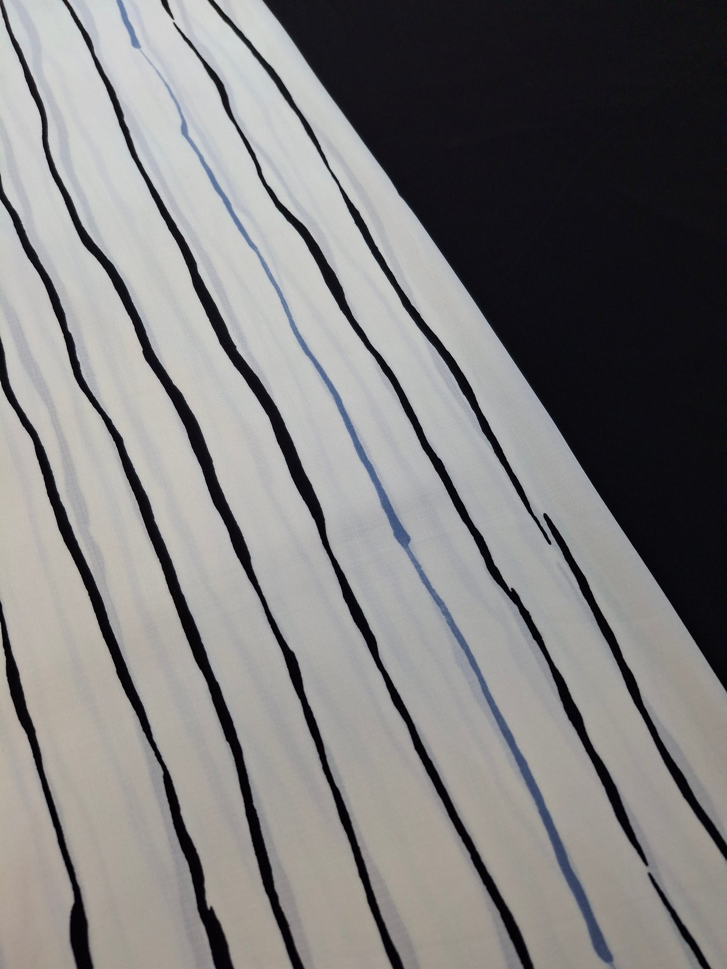 Georgette Soft Mose crepe broken stripes(2-Piece suit set 4-meters)