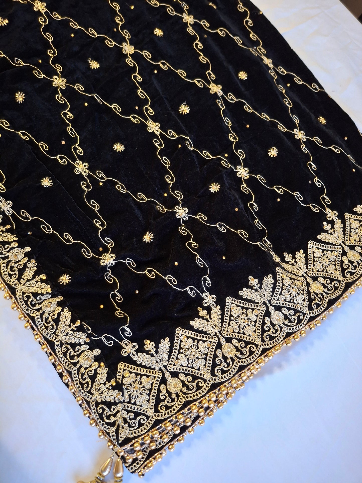 Velvet Embroidered shawls Top Quality