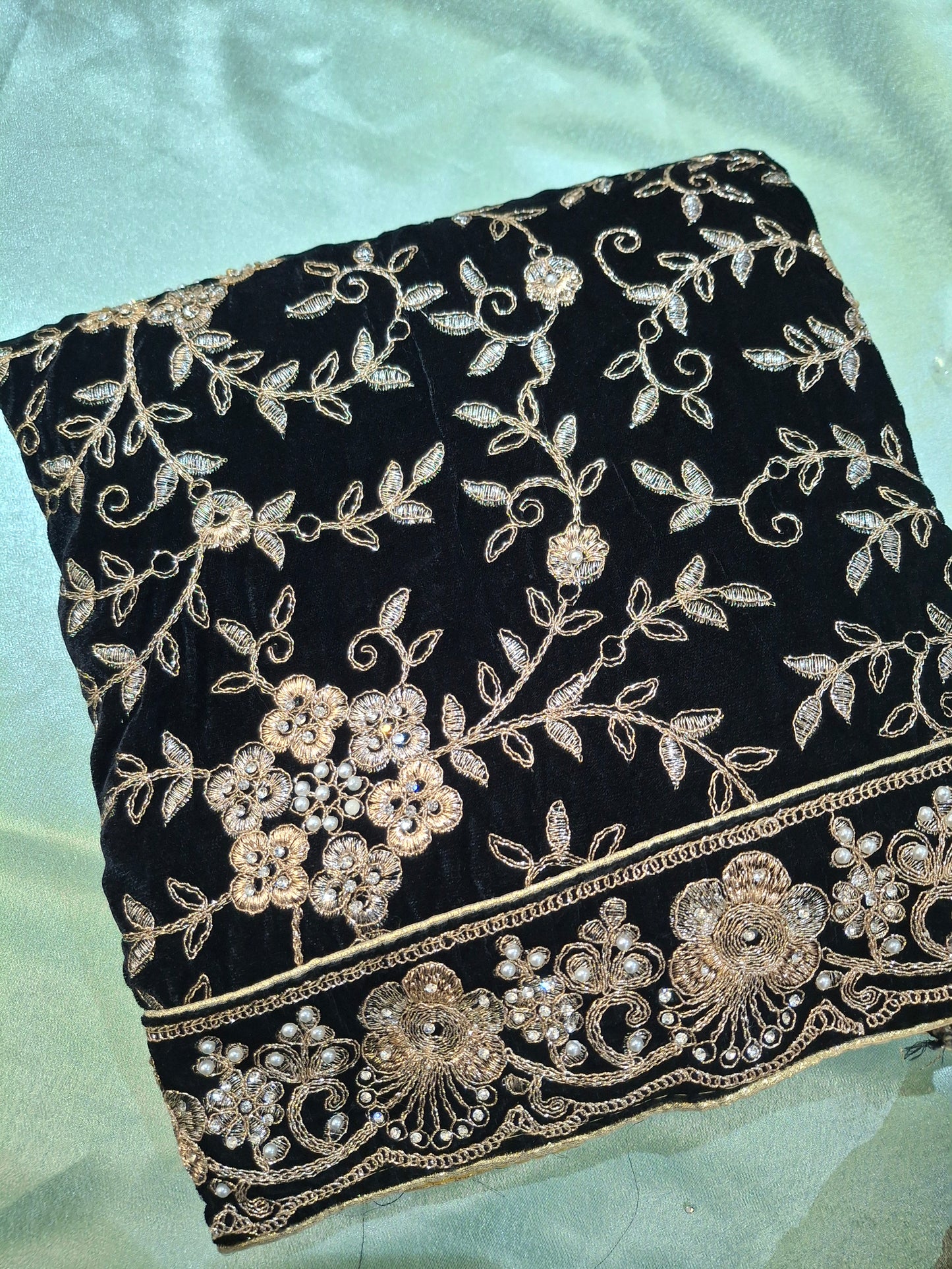 Micro Velvet Model 9000 Embroidered Fancy 3 Piece Suit Set