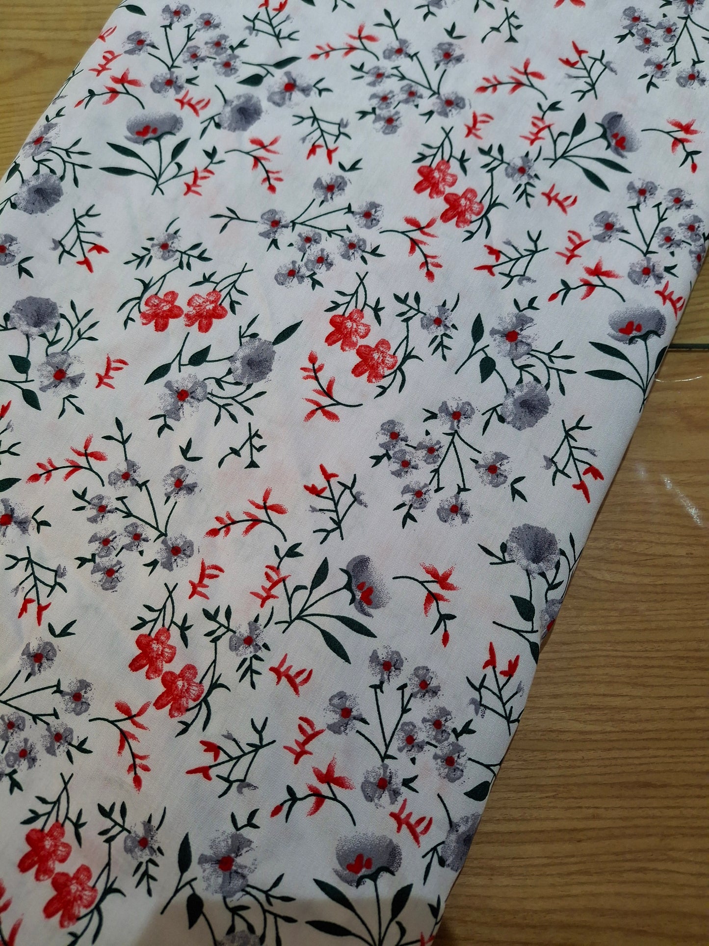 Viscose(4 meters)Full Suit Set,Black and Mustered,Black and Pink