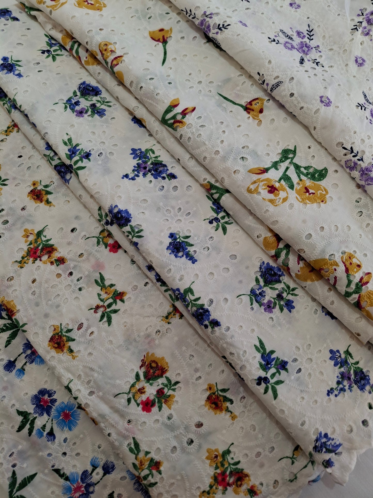 Chikankari-style Cotton 4 meters(2 Piece suit set)