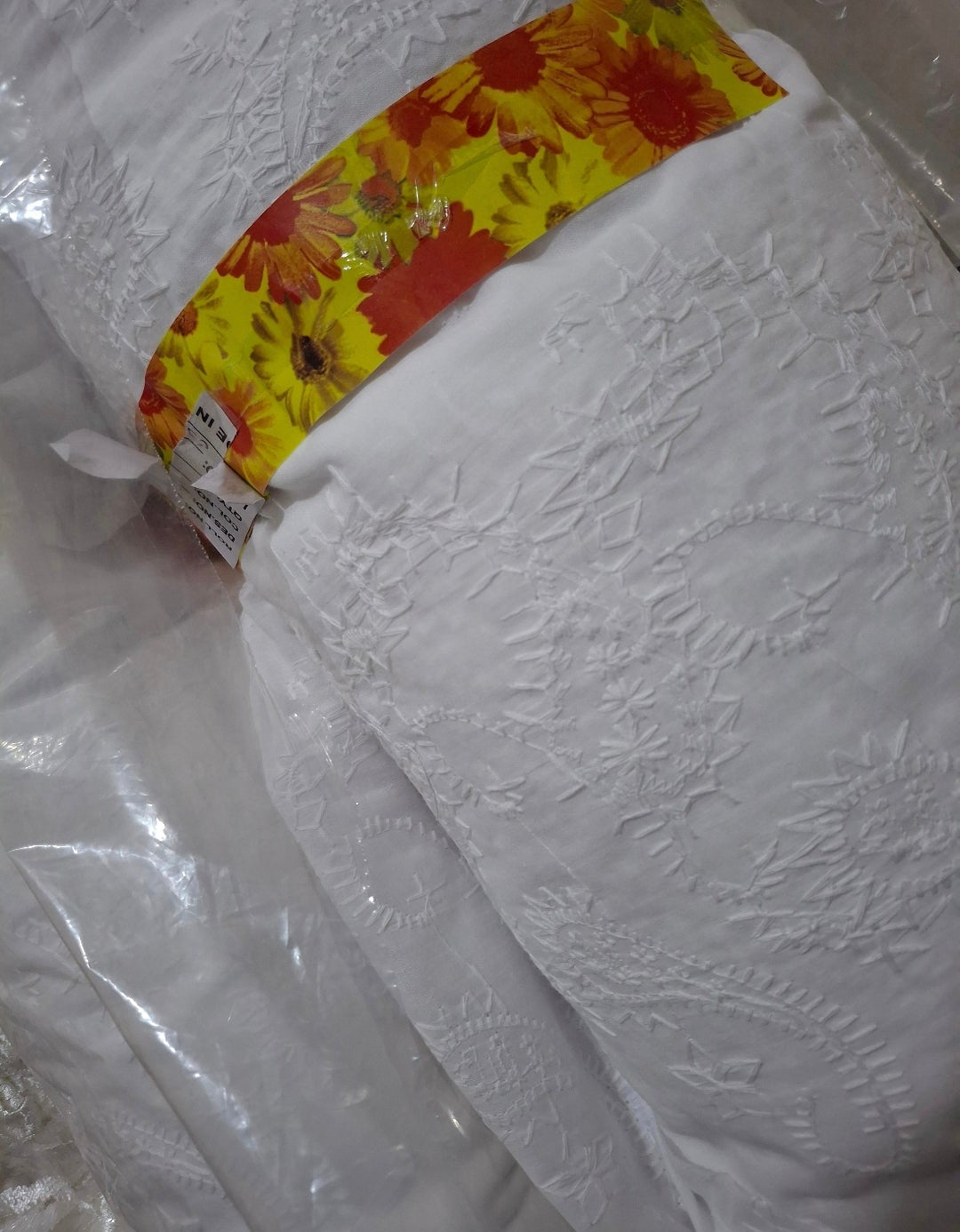 Chikankari-style Cotton Top Quality(4 meters, 60"width)