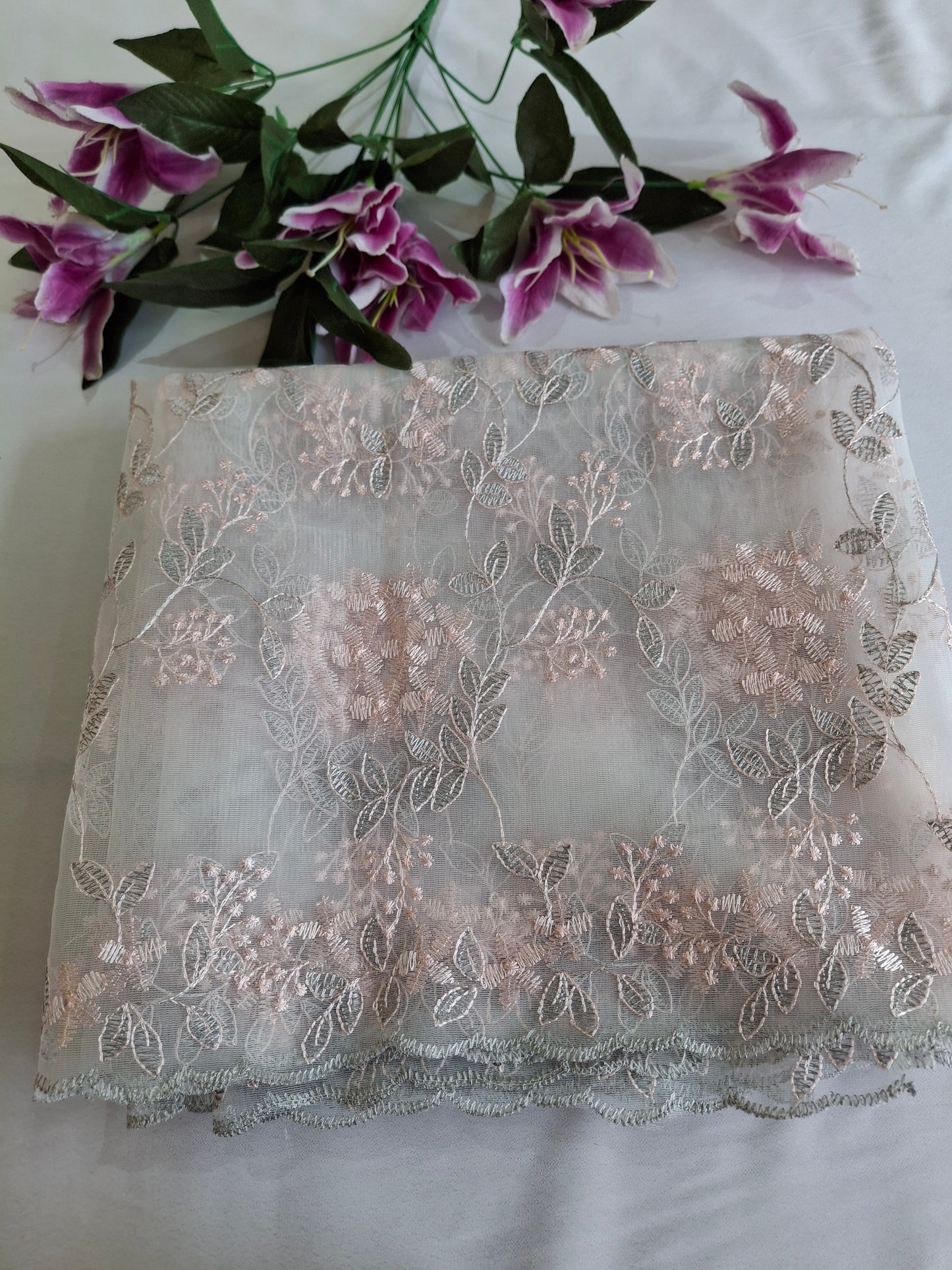 Embroidered lace net,2 meters