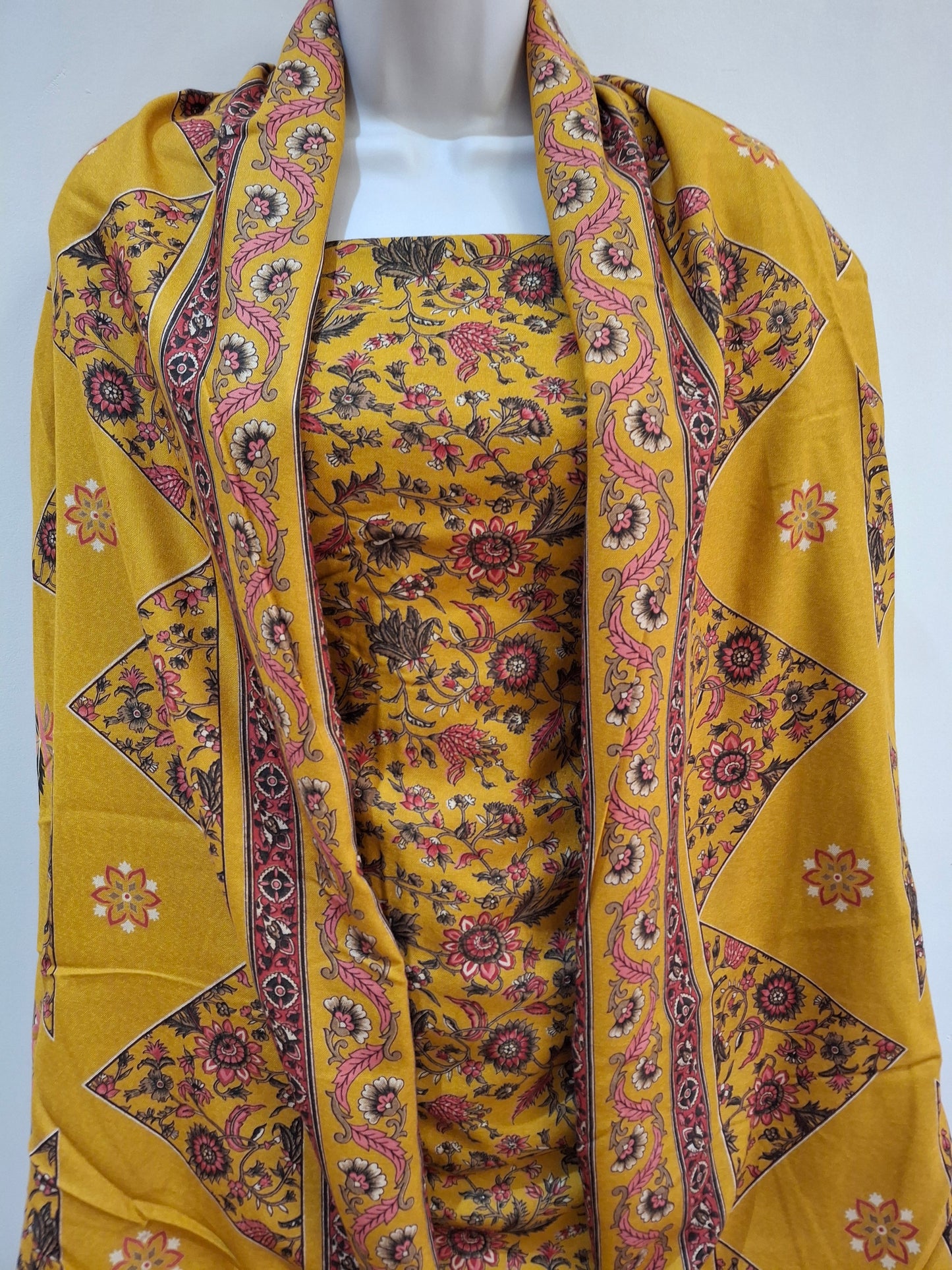 Alpiane Winter Warm Fabric Sunflower Bloom Print (3 piece suits)