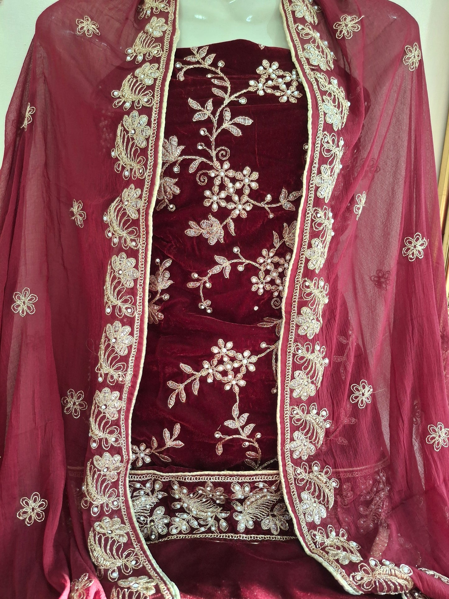 Velvet Embroidered Best Quality Micro 9000 Unstitched 3 piece suit set