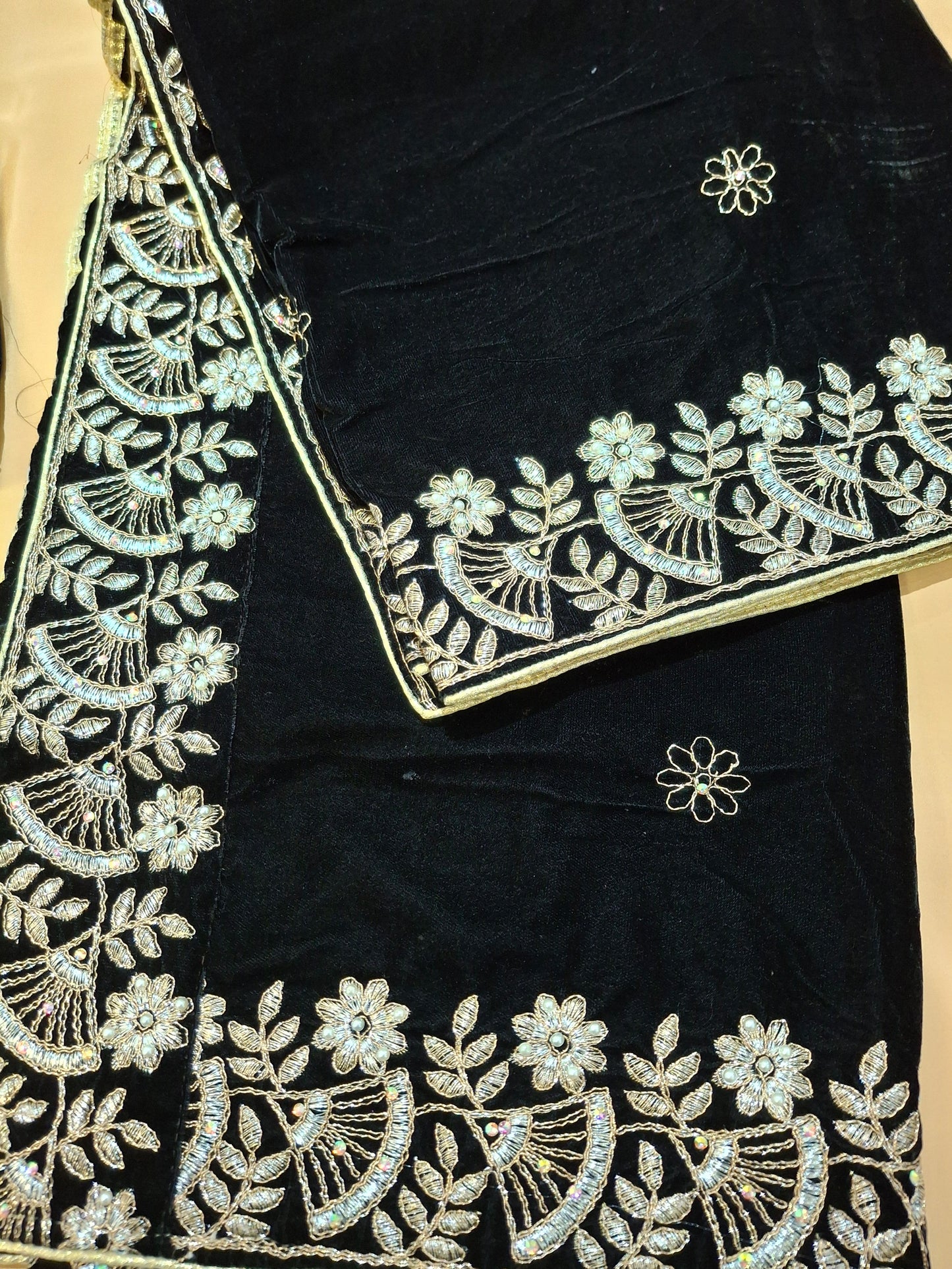 Velvet Embroidered Shawl Top Quality