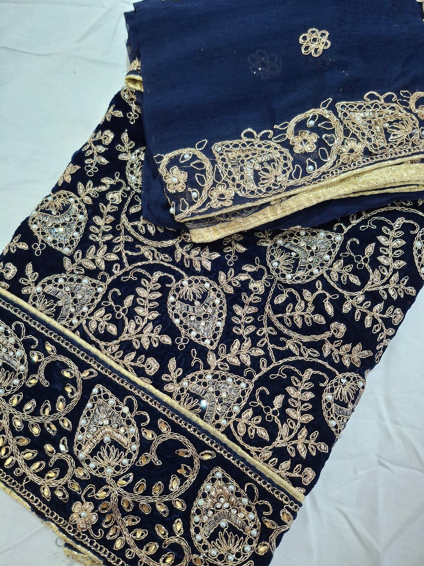 Best Quality Micro Velvet 9000 Unstitched 3 piece suit set