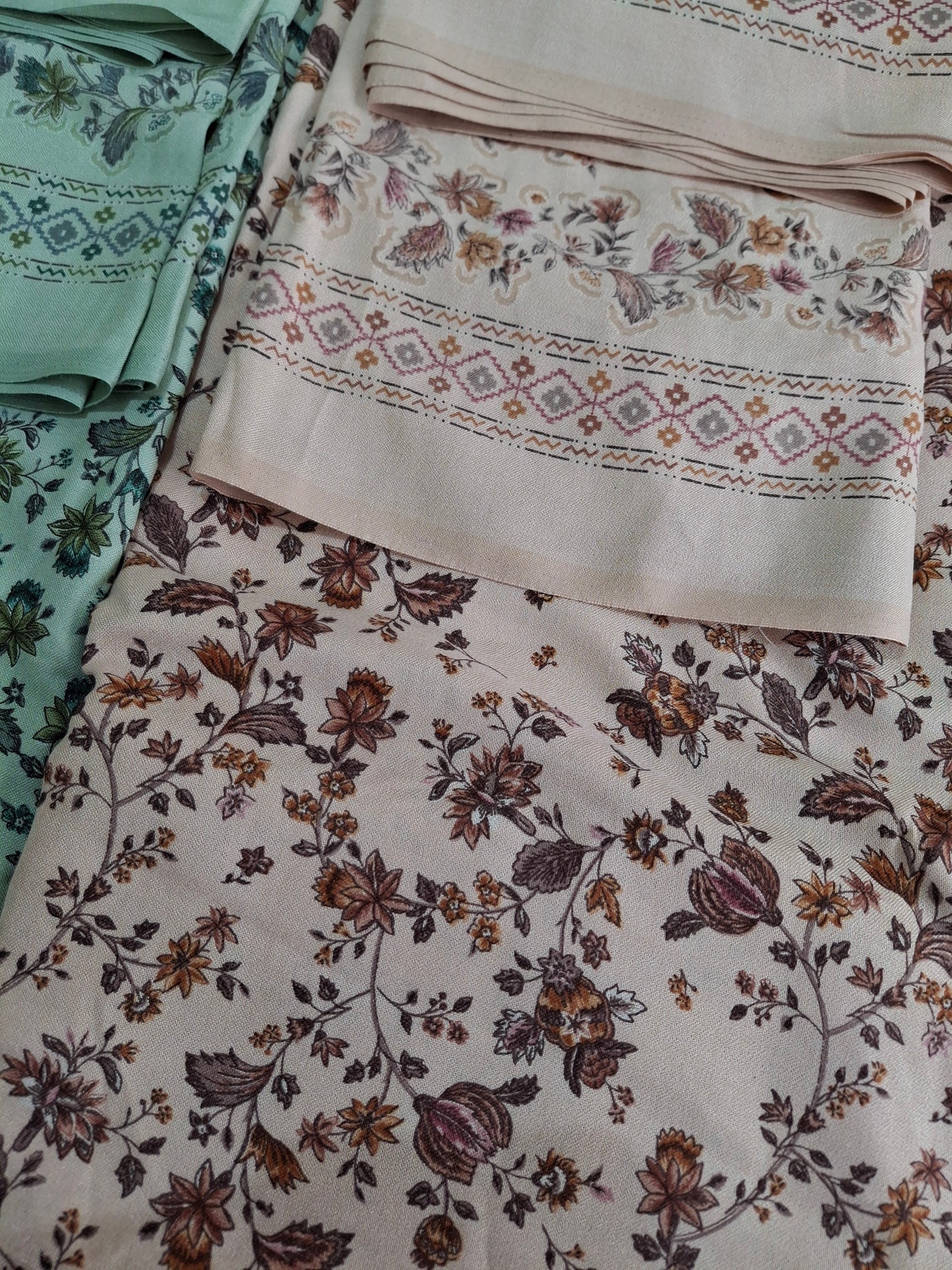 Alpiane  Winter Fabric(3 Piece Suit Set)