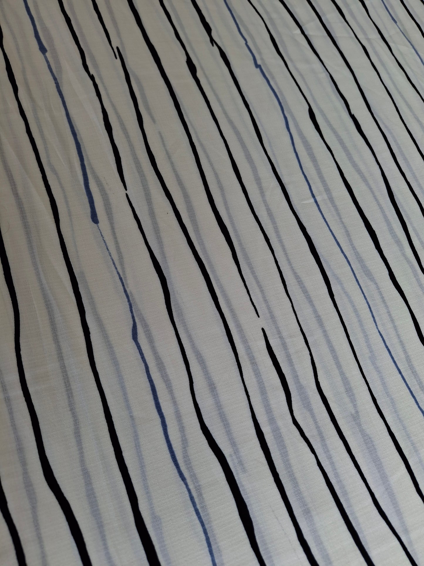 Georgette Whispering Stripes(4-meters)