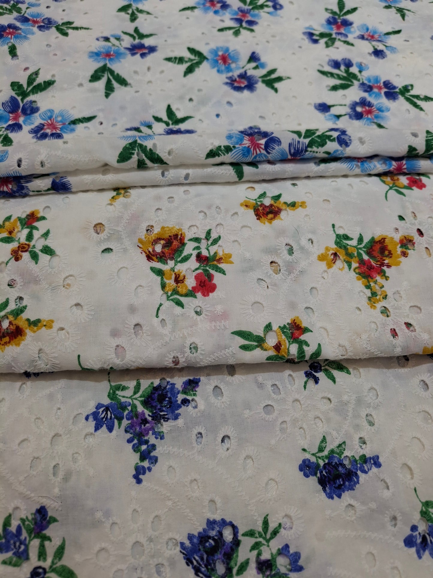 Chikankari-style Cotton 4 meters(2 Piece suit set)