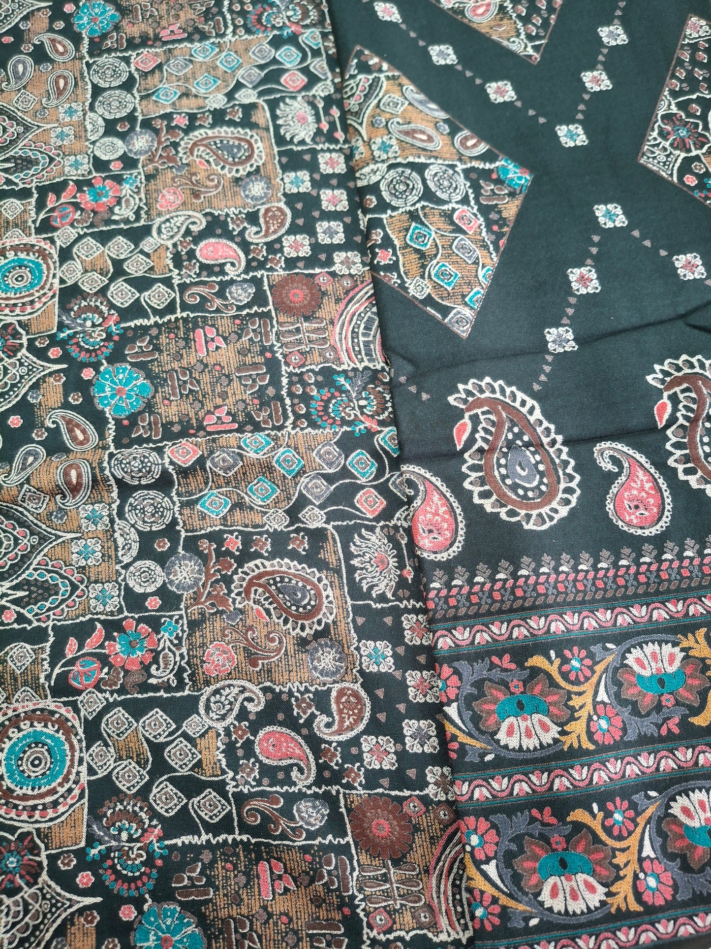 Alpiane Paisley Print (3 pieces suits)Top Quality