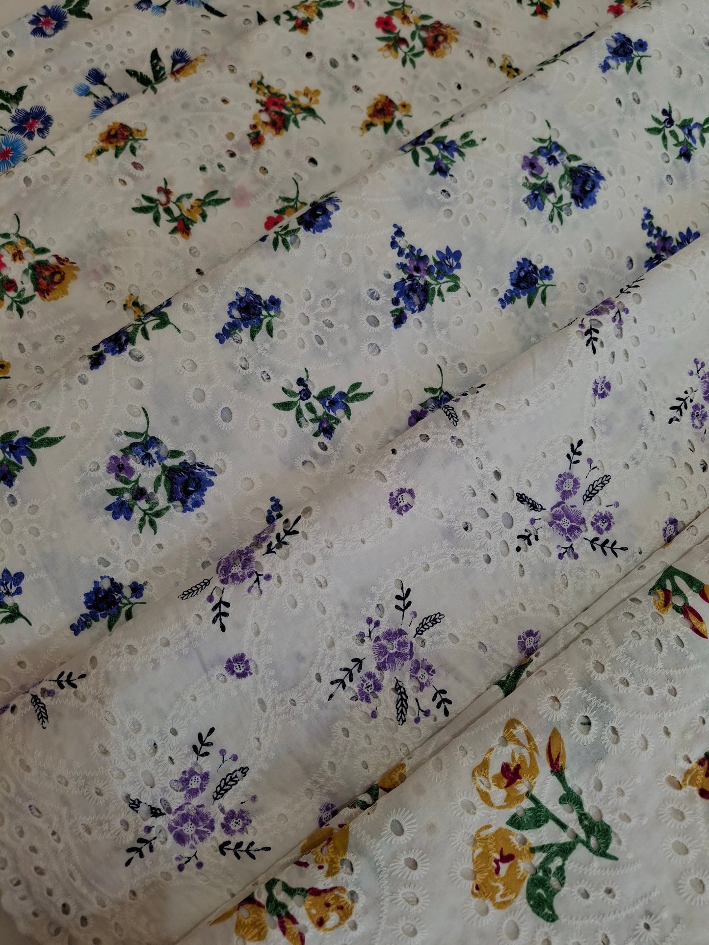 Chikankari-style Cotton 4 meters(2 Piece suit set)